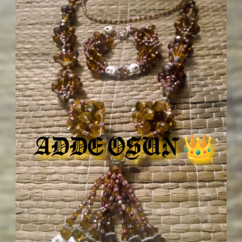Juego Cabecero de Collar y Idde de Oyá