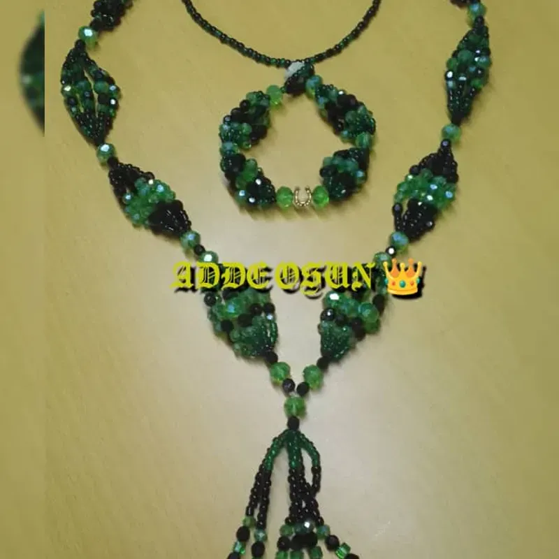 Juego Cabecero de Collar y Idde  Oggun 