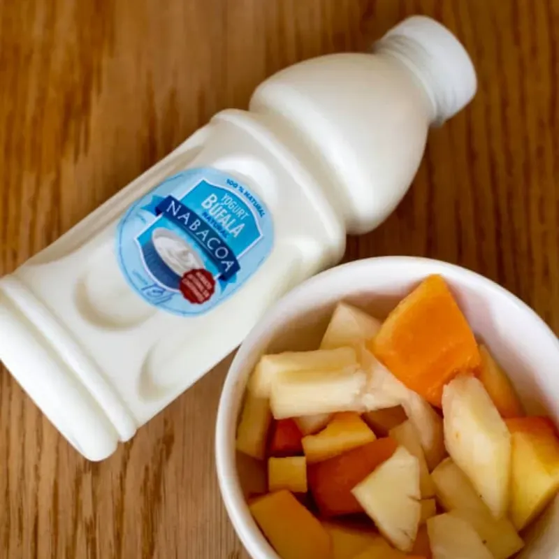 Combo de Yogurt Probiótico Nabacoa 1Lt y Bolsa de Fruta 1Lb