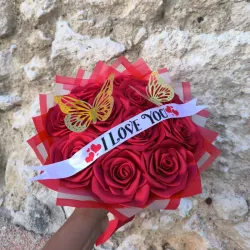 ❤️ Ramo Rojo de Satén – “I LOVE YOU”
