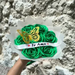 🌿 Ramo Verde de Satén – “Te Amo”