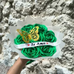 🌿 Ramo Verde de Satén – “Te Amo”
