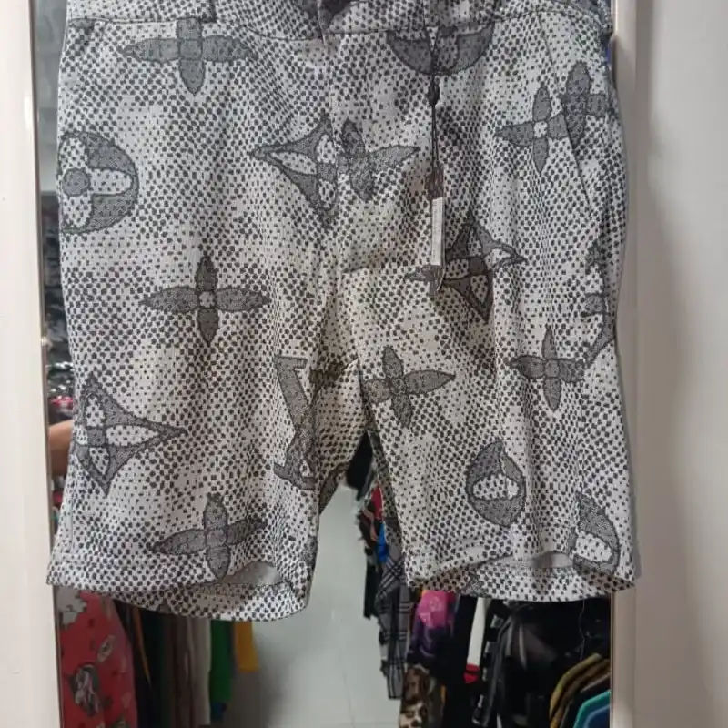 Chort Luis Vuitton 