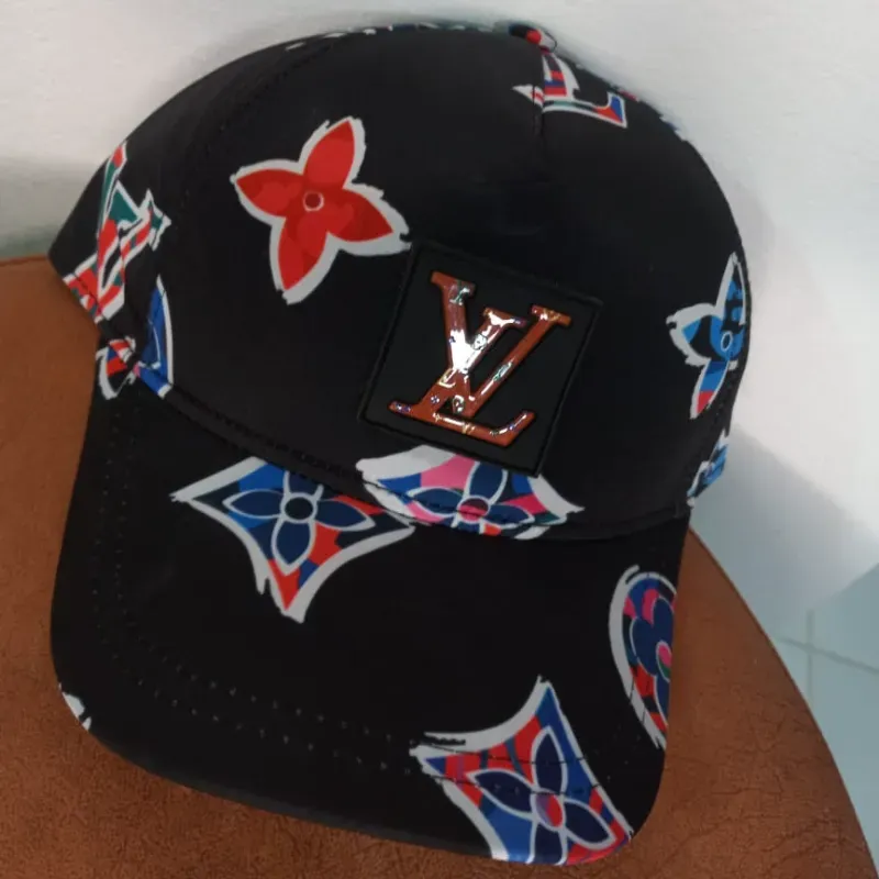Gorra Luis Vuitton en negra 