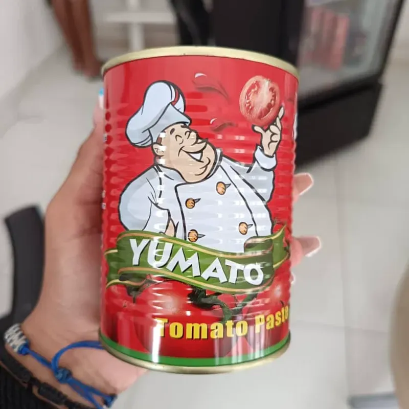 Lata de tomate
