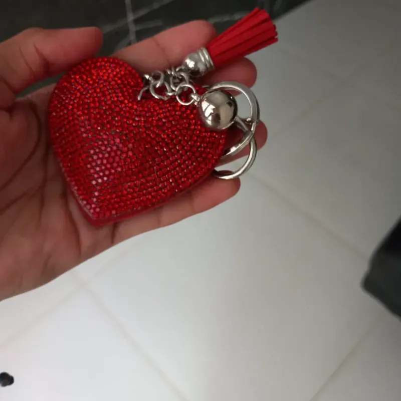 Llavero con forma de corazón 