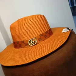 Pamela Naranja Clara 