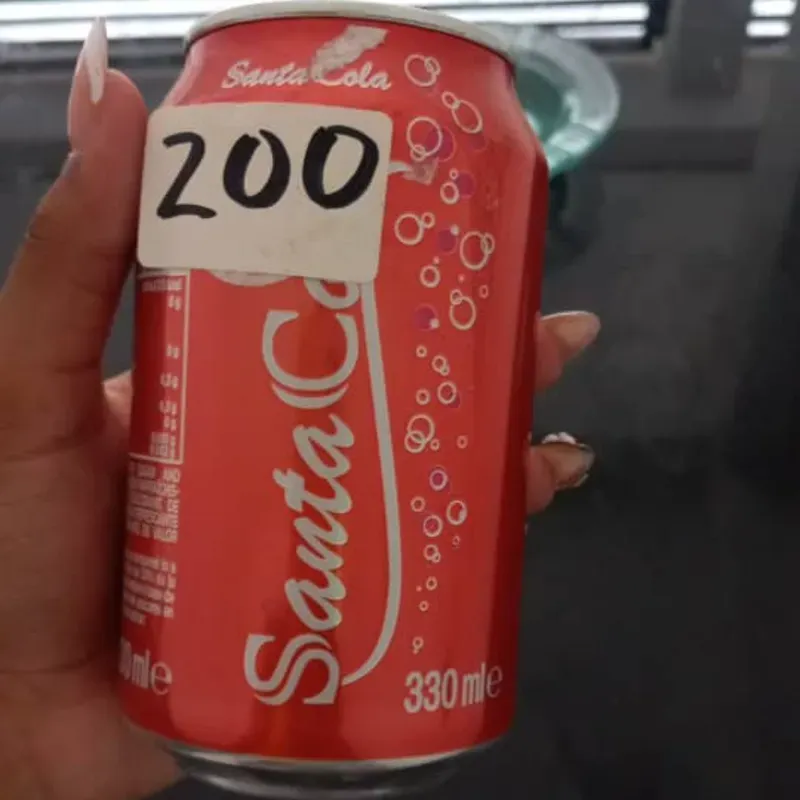 Santa Cola