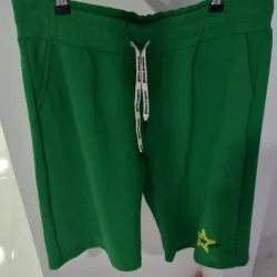 Short de tela de hombre 