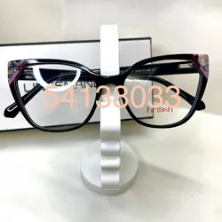 Modelo Kritish Camilla