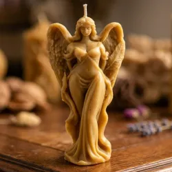 Vela forma de angelita