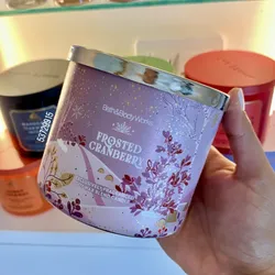 Frosted cranberry Vela aromática de 3 mechas