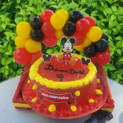 Bandeja decorada con pastel🤩