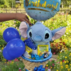 Hermosa cesta con peluche y confituras 💙💙