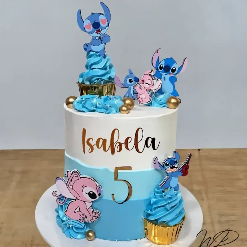 Pastel relleno 3 leches alto stitch y angela