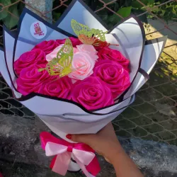 Ramo de rosas eternas rosa fucsia💗💗