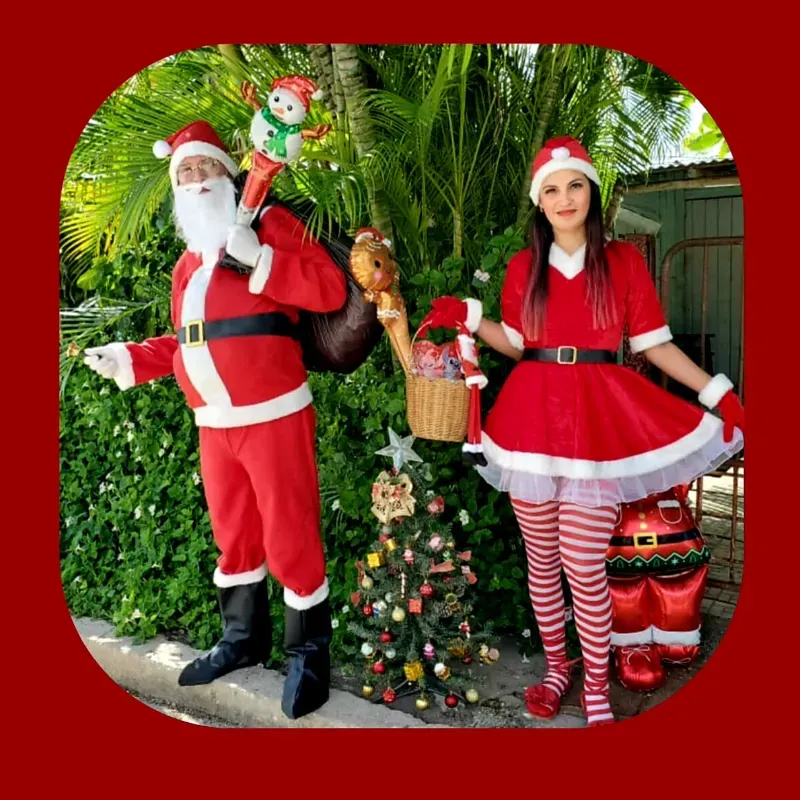 Santa Clous❤️🥰 y su ayudante Mary