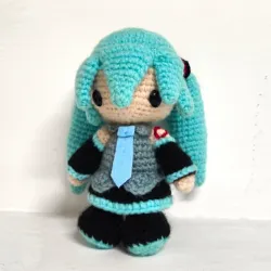 0️⃣1️⃣ Amigurumi Hatsune Miku 