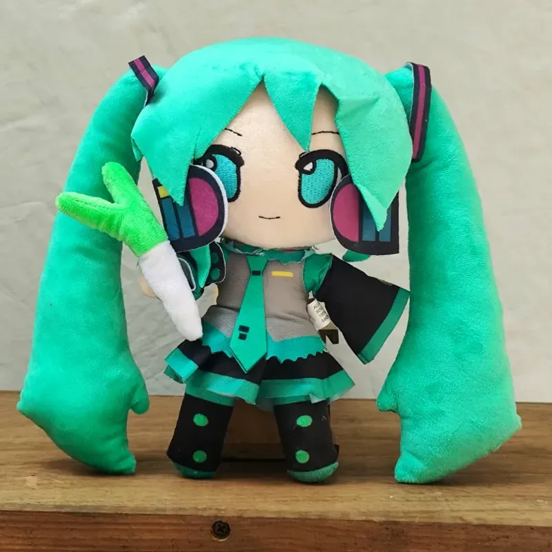 0️⃣1️⃣ Peluche Hatsune Miku 