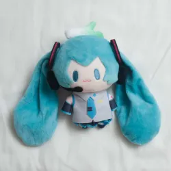 0️⃣1️⃣ Peluche Hatsune Miku