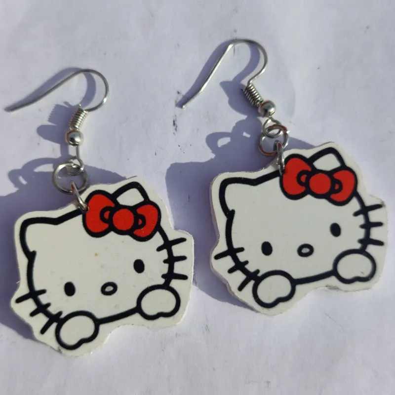 😻 Aretes Hello Kitty (Sanrio)