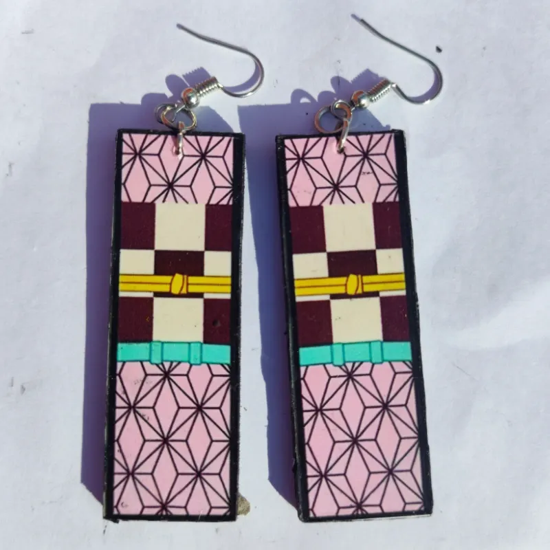 👺 Aretes Nezuko Kamado (Kimetsu no Yaiba)