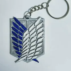 🛡️ Llavero emblema de la legión de reconocimiento con relieve (Shingeki no Kyojin)