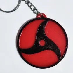 👁️ Llavero Itachi con relieve (Naruto)