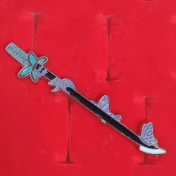🦋 Pin katana blanca Shinobu (Kimetsu no Yaiba)