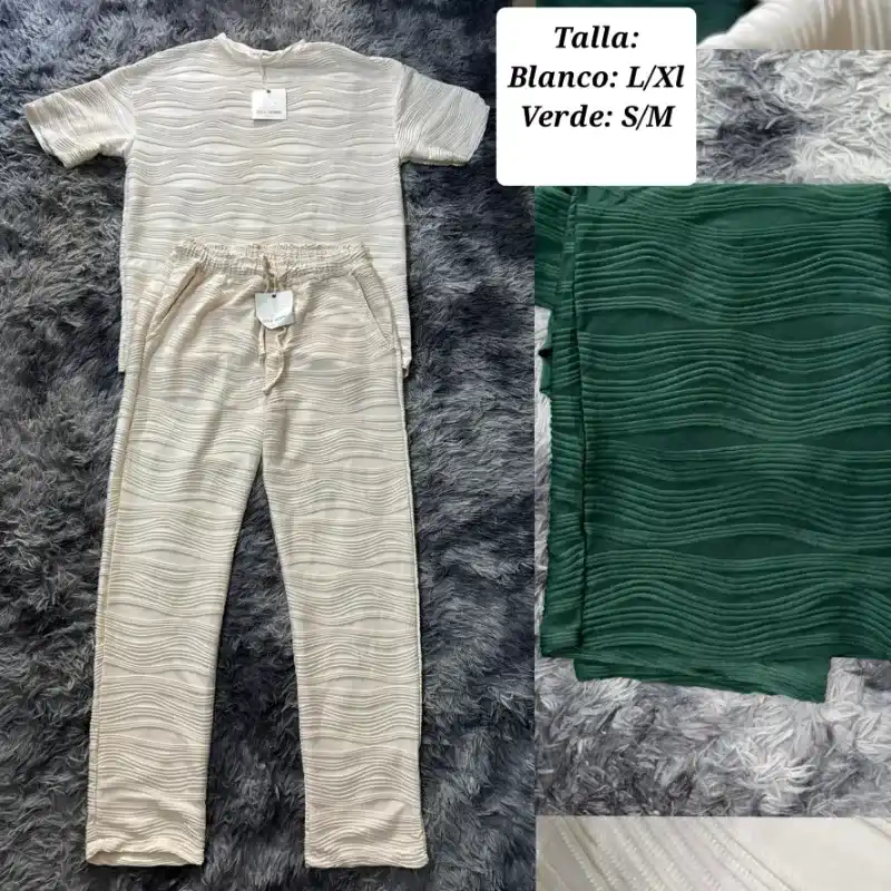 Conjunto de Pulover y Mono