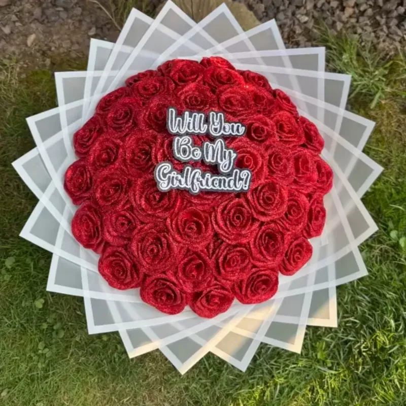 Ramo de 50 rosas eternas 