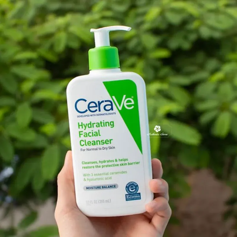 CeraVe Hydrating Facial Cleanser 💚