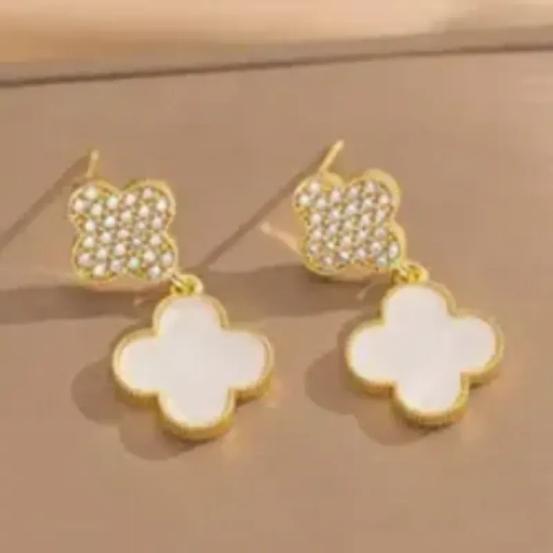 Aretes elegantes 