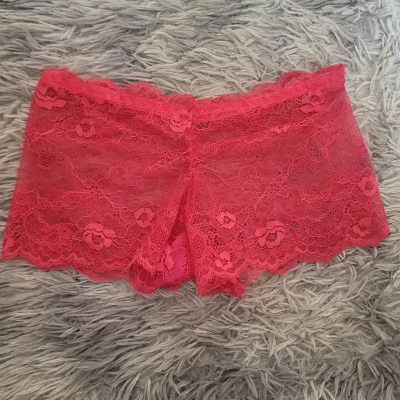 Blumer encaje rojo 