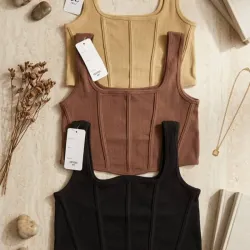 Blusa corta