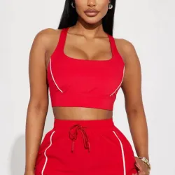 Blusa deportiva roja 