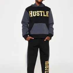 Conjunto de mono y abrigo 