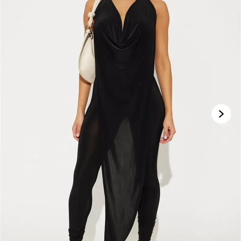 Conjunto fashion nova 