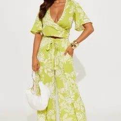 Conjunto fashion nova 