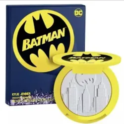 Iluminador batman Kylie Cosmetics