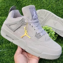 Jordan Retro 4