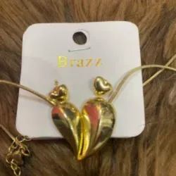 Juego de cadena y aretes 