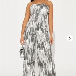 Mono fashion nova 