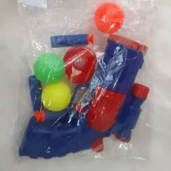 Pistola con bolitas y dardos