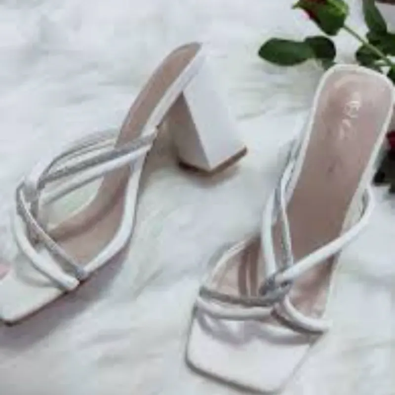 Tacón beige