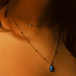 Cadena dorada de dos piezas