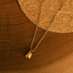 Cadena plateada de gota