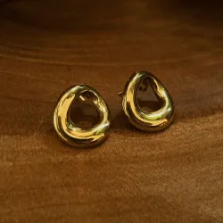 Pendientes dorados circulares abiertos