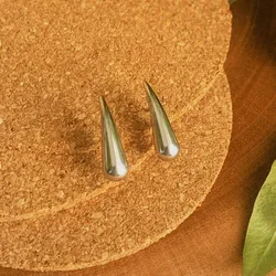 Pendientes plateados de gota