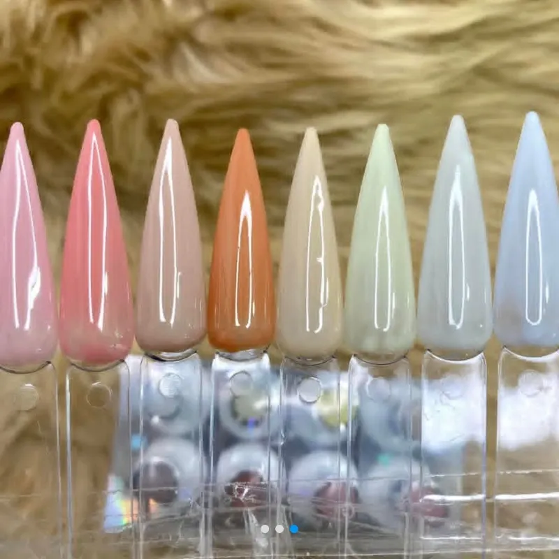 Gel nude lechoso traslúcido